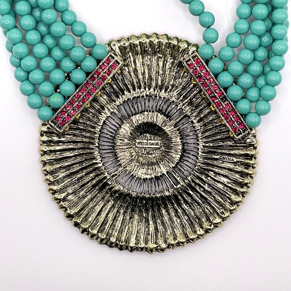 Heidi Daus Belgian Disc Turquoise Crystal Statement Necklace - Picture 3 of 12